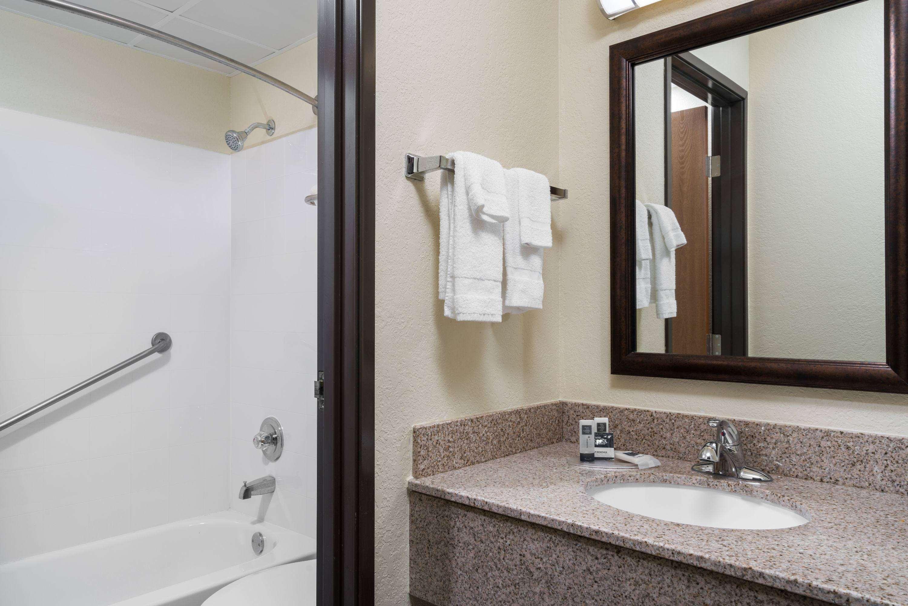 Americinn By Wyndham Lake City Exterior foto